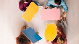 مهارات التواصل التي تغيّر علاقتك بالناس والعمل (دليل عملي خطوة بخطوة)